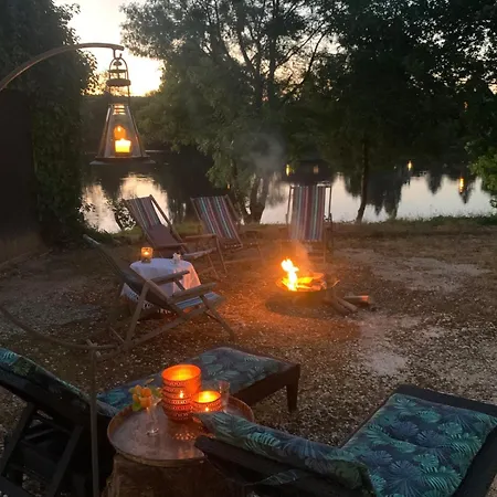 וילה Riverside Retreat Badefols-sur-Dordogne