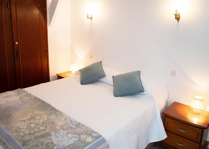 Riverside Retreat Villa *